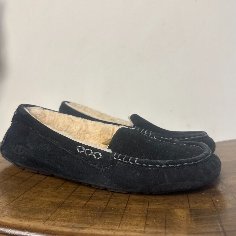 UGG Black Suede Slippers Women 8 Moccasin Shearling Lined Cozy House Shoes - Picture 4 of 11